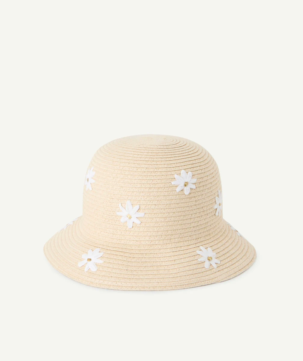 chapeau de paille fille avec marguerites