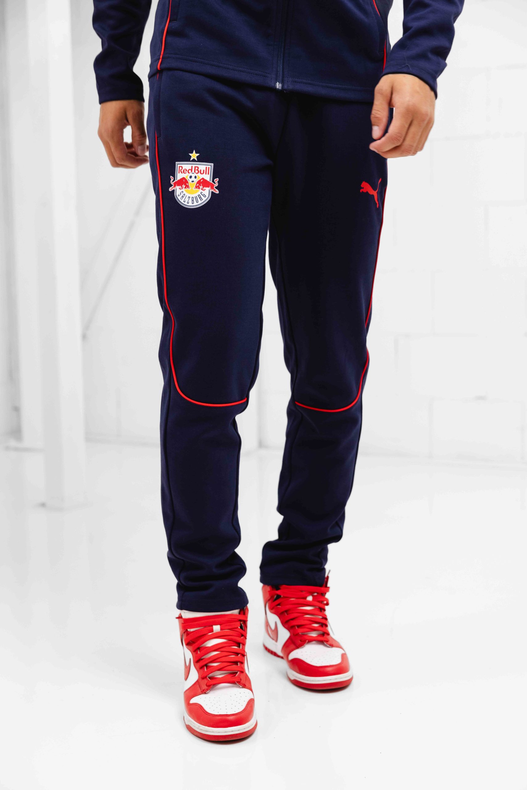 Red Bull Salzburg Casuals Hooded Trainingspak Senior 2024/2025