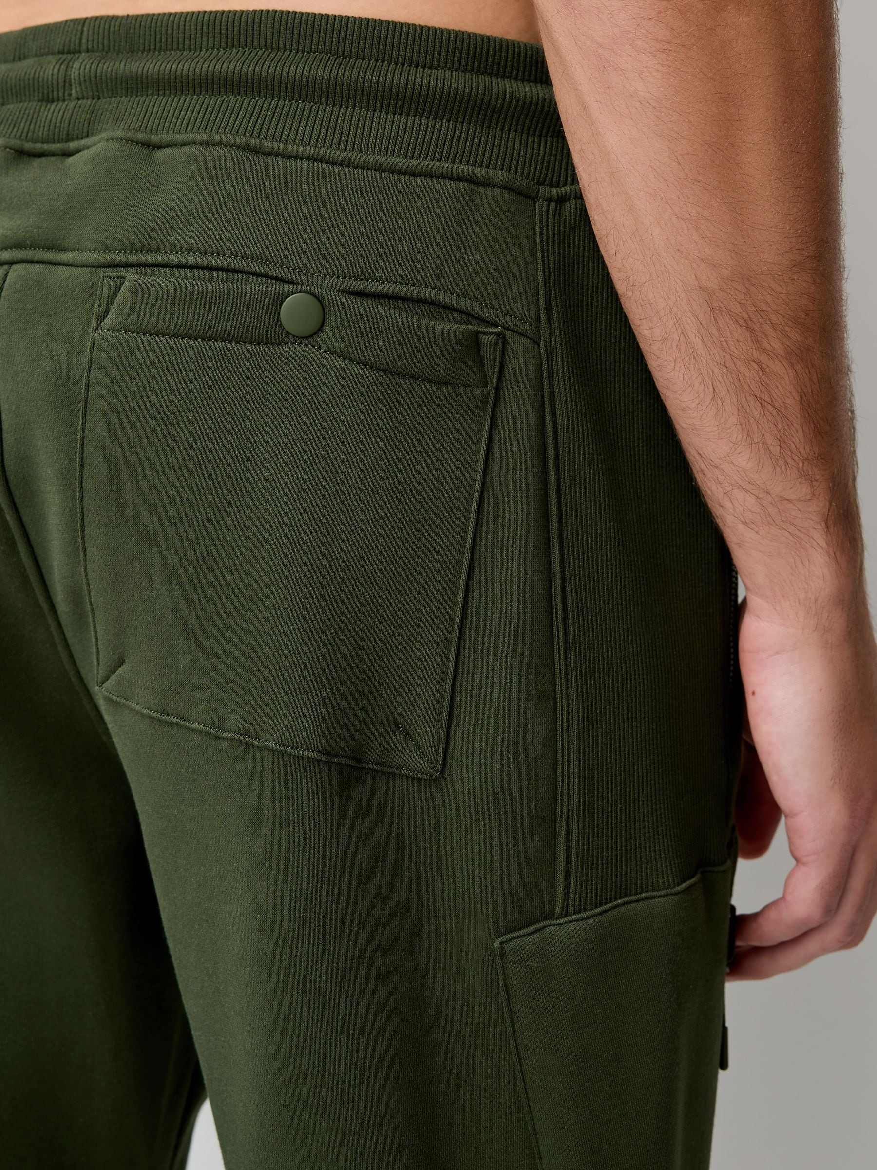 Kakigroen - Utility Style Cargo Joggers