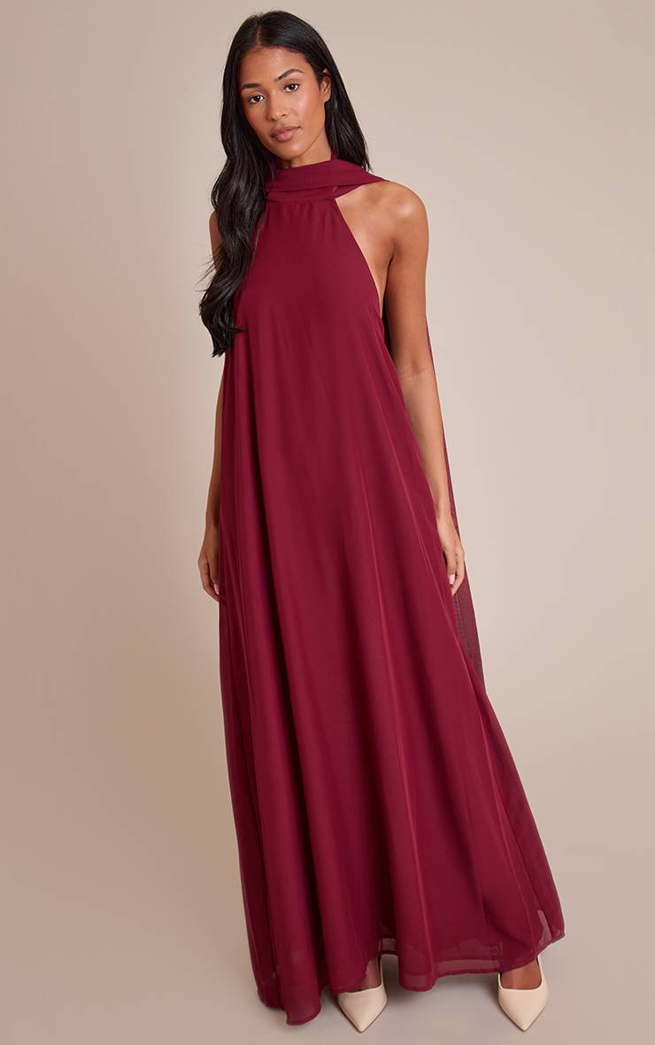 Rouge Vin Robe Longue Tall En Mousseline Col Montant Avec Détail Foulard