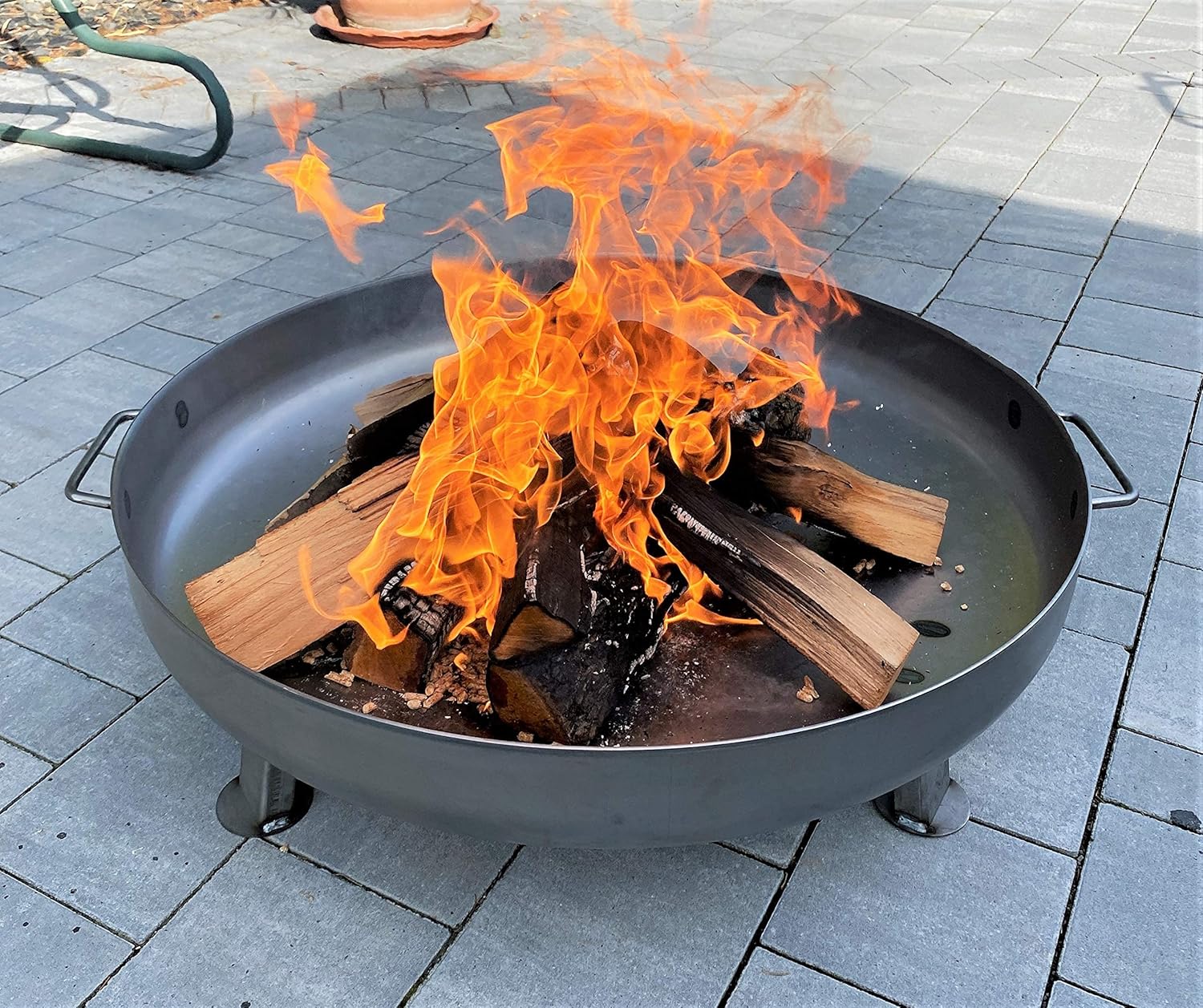 Czaja Feuerschalen® Edelstahl Feuerschale Bonn Ø 60 cm aus rostfreiem, hitzebeständigem Edelstahl, Rostfreie Feuerschale für den Garten und Terrasse