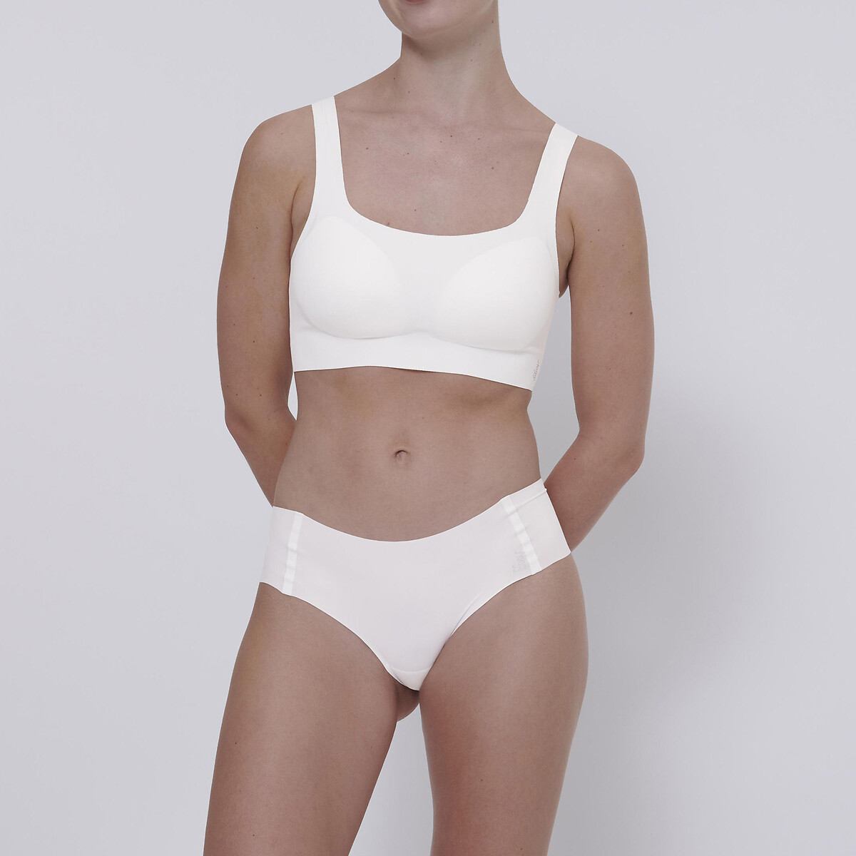 SLOGGI<br>Bustier com decote arredondado Zero Feel 2.0
