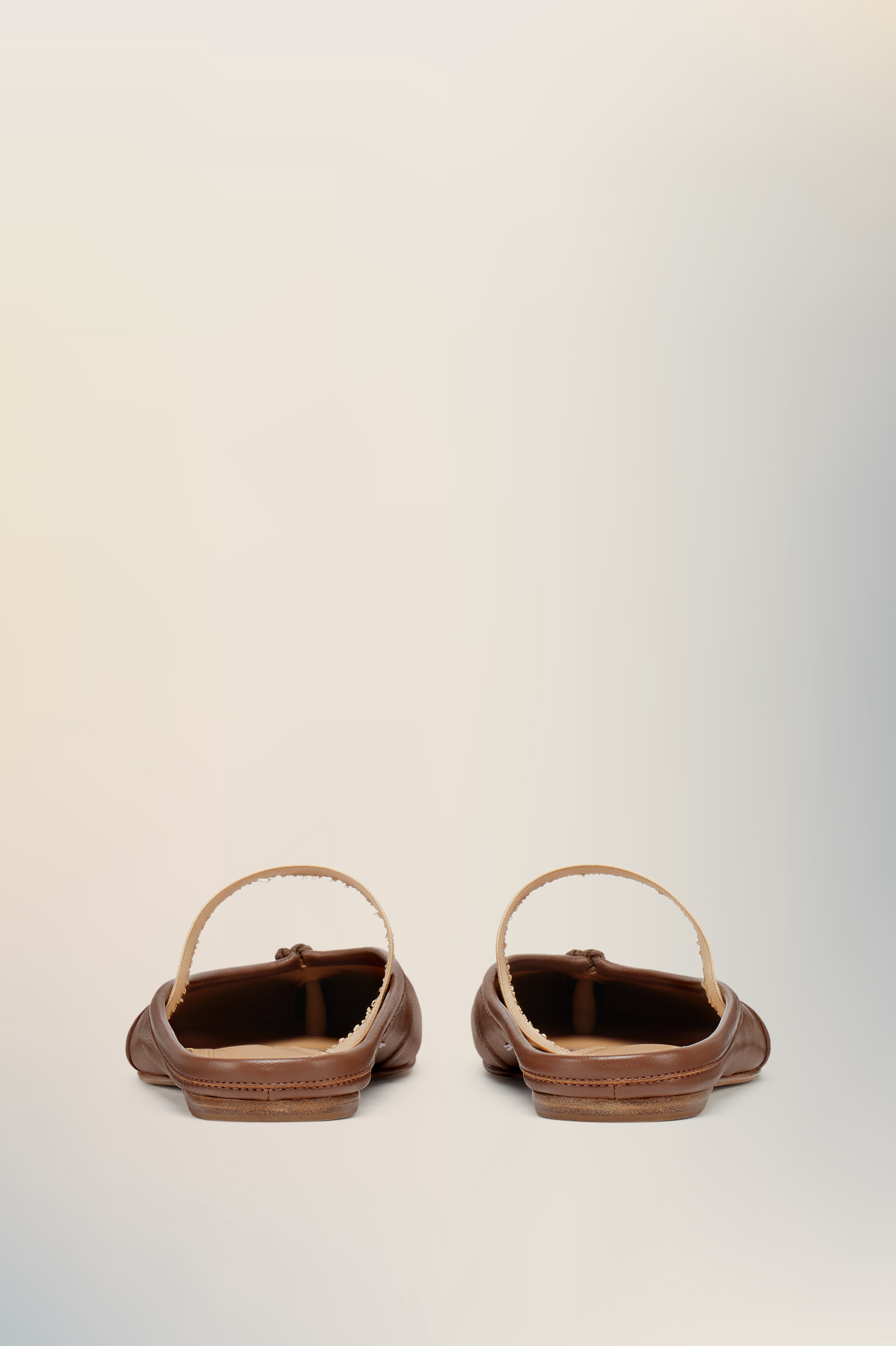 Mules Tabi à bande élastique marron en cuir pour femme Café chaud et nude