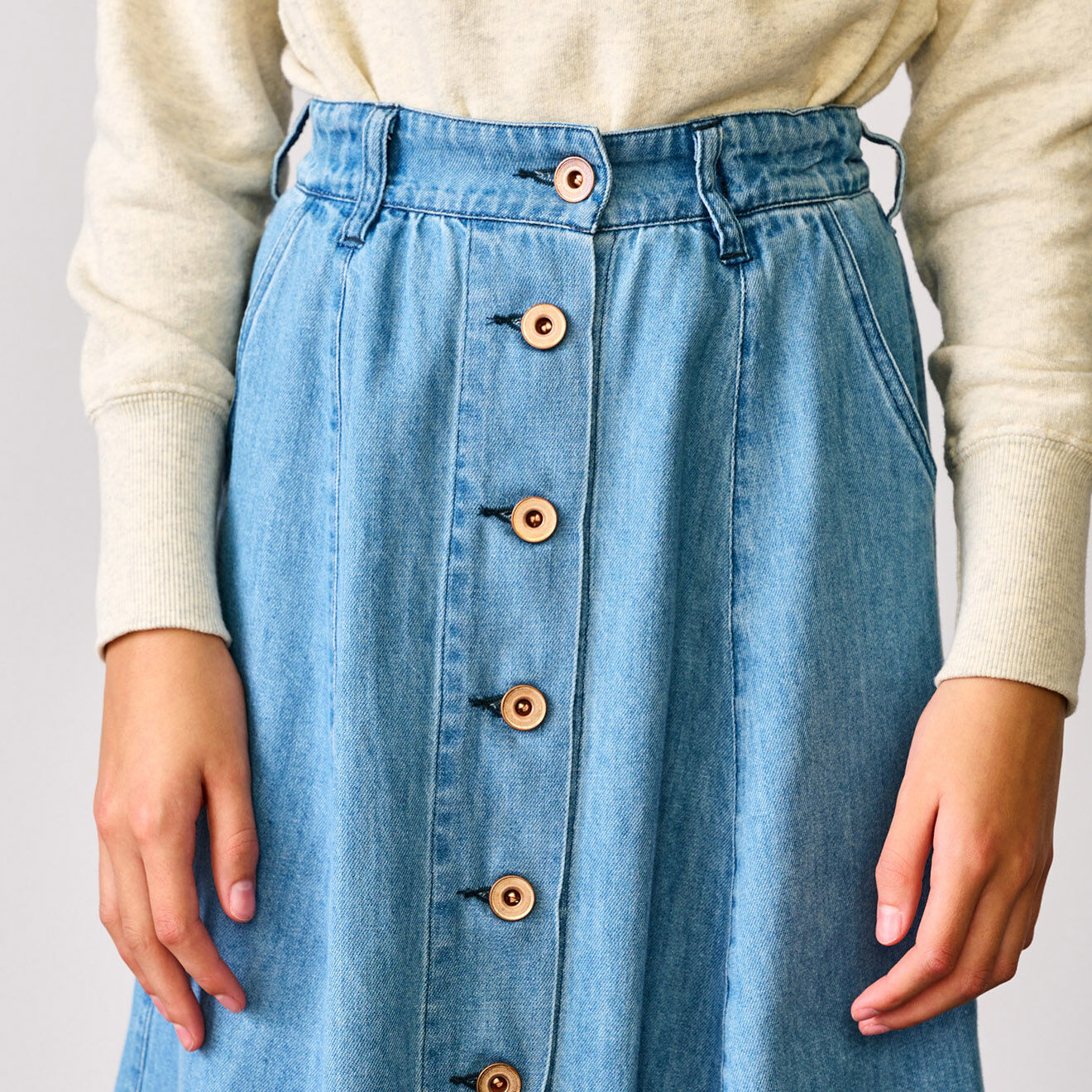 Bellerose Jupe midi en Coton léger Alicia boutonnée bleu denim