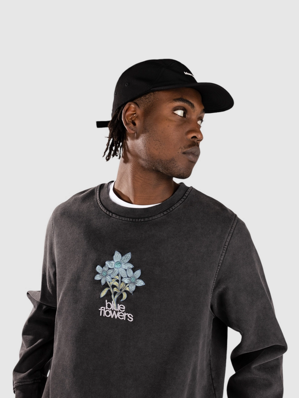 Blue Flowers Washed Flower Sweater stone wash