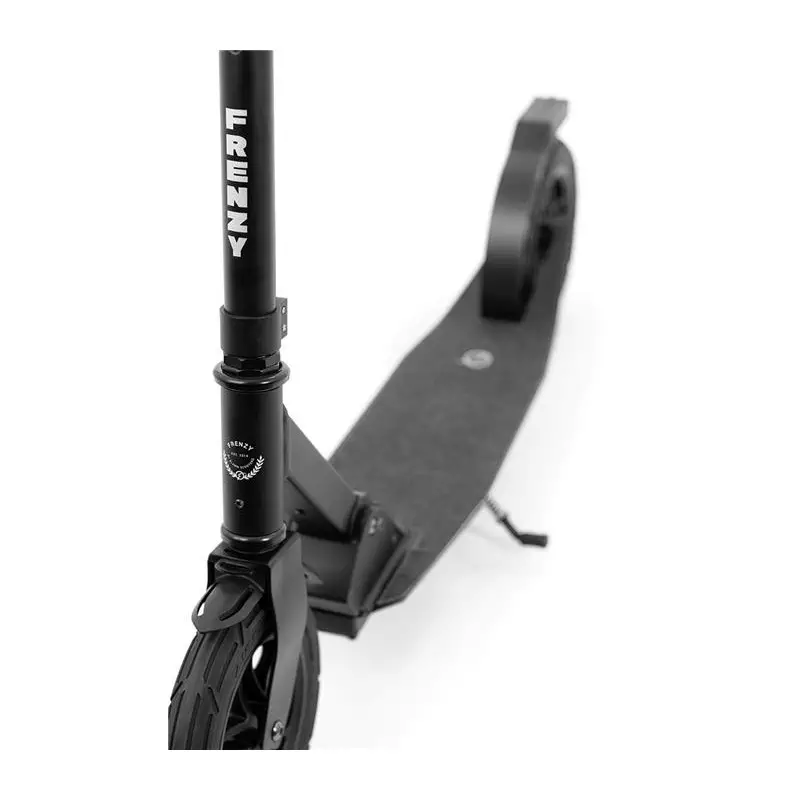 Trottinette de déplacement FRENZY 205mm Air Zero Black/Silver