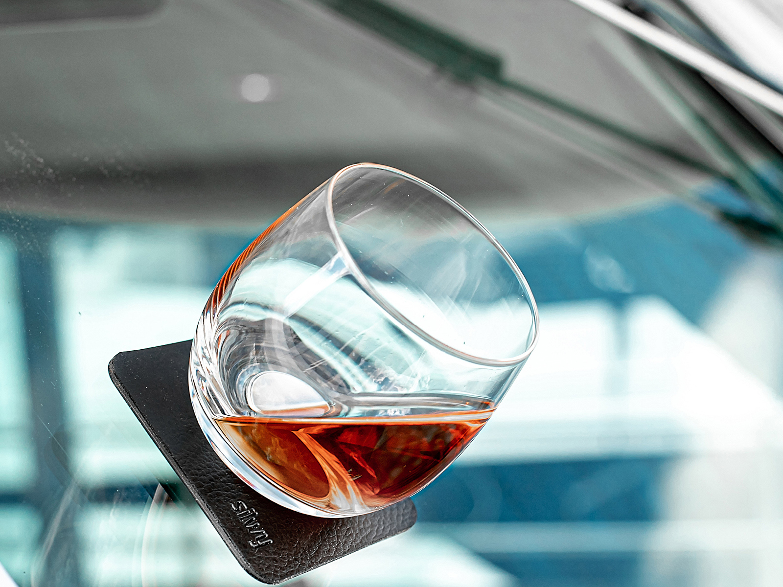 Silwy 2-delige set magnetische kristallen whisky glazen
