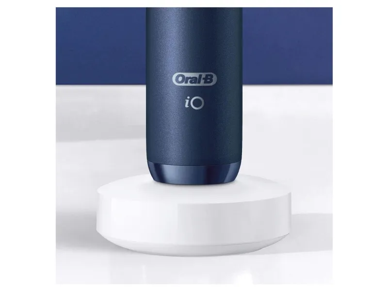 Oral-B iO Series 7 Sapphire Blue Magnetic Toothbrush