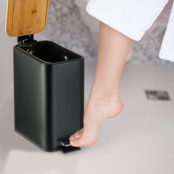 Avfallsbeholder for bad 5 liter med bambuslokk