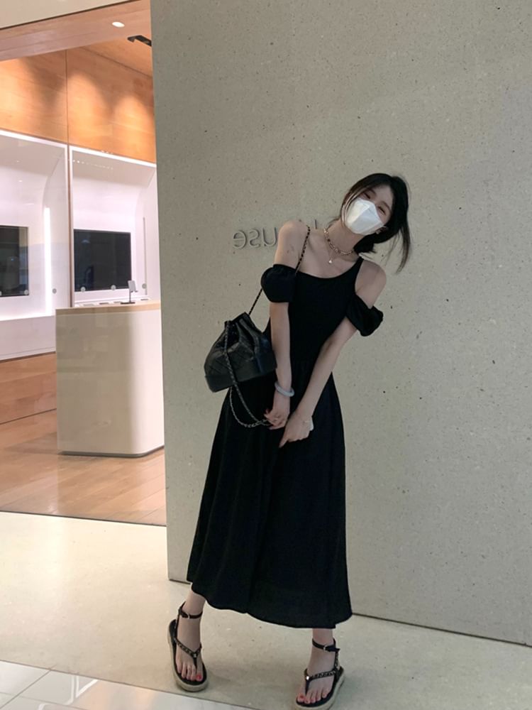 Peach+velvet - Maxi-A-lijnjurk met korte mouwen en blote schouders