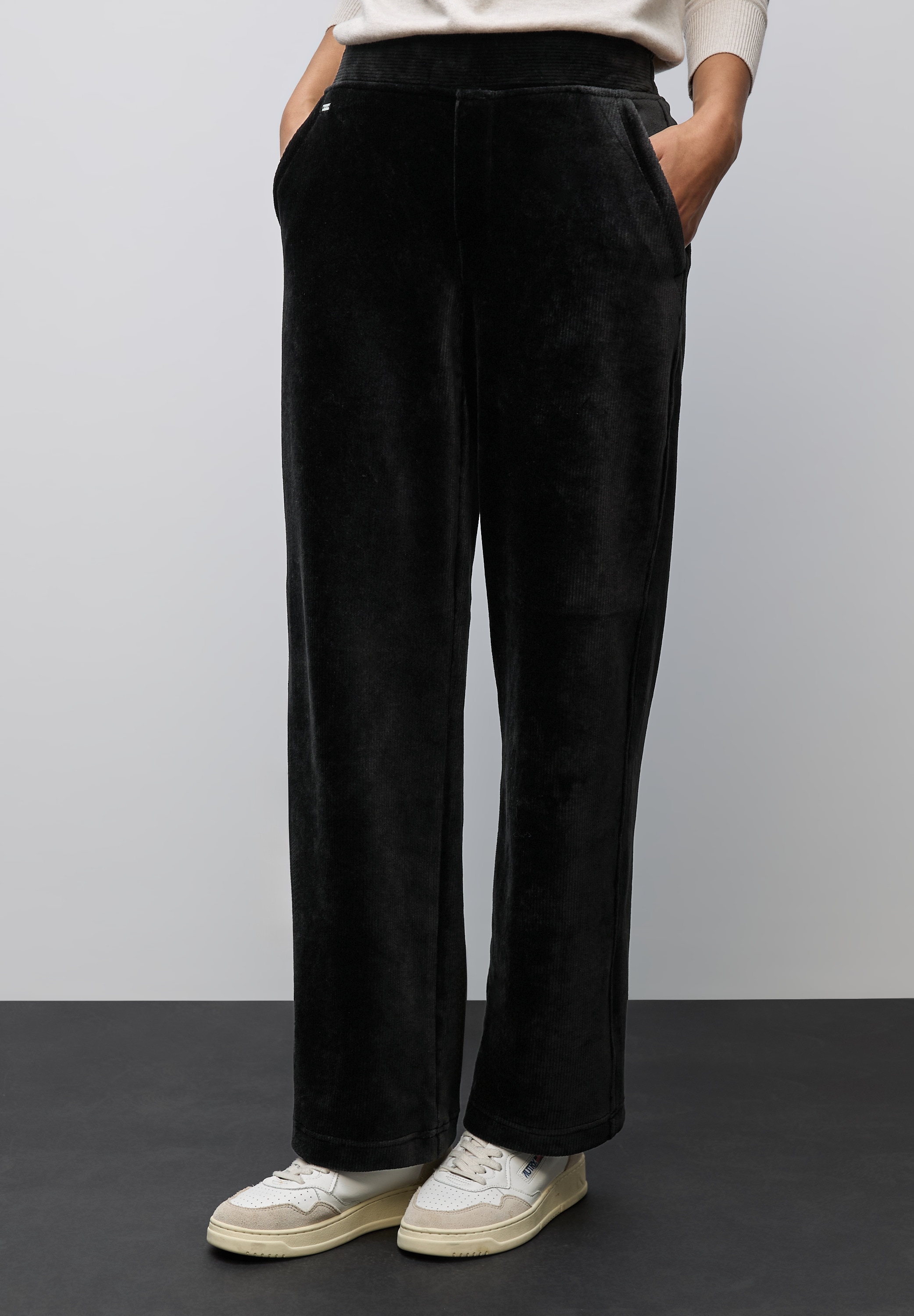 STREET ONE Cordhose  mit Stretch und seitliche Taschen
