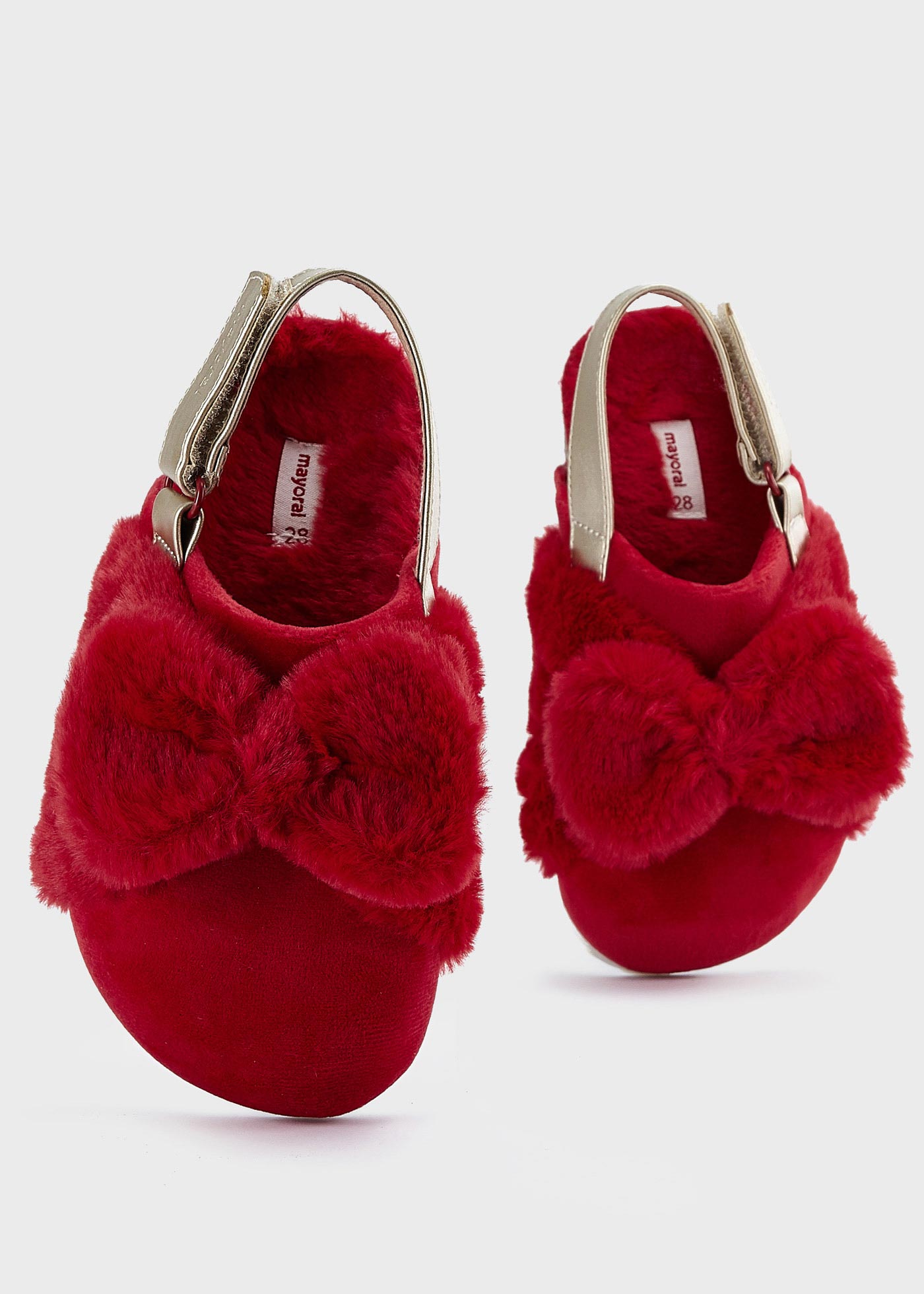 Pantufa infantil com laço