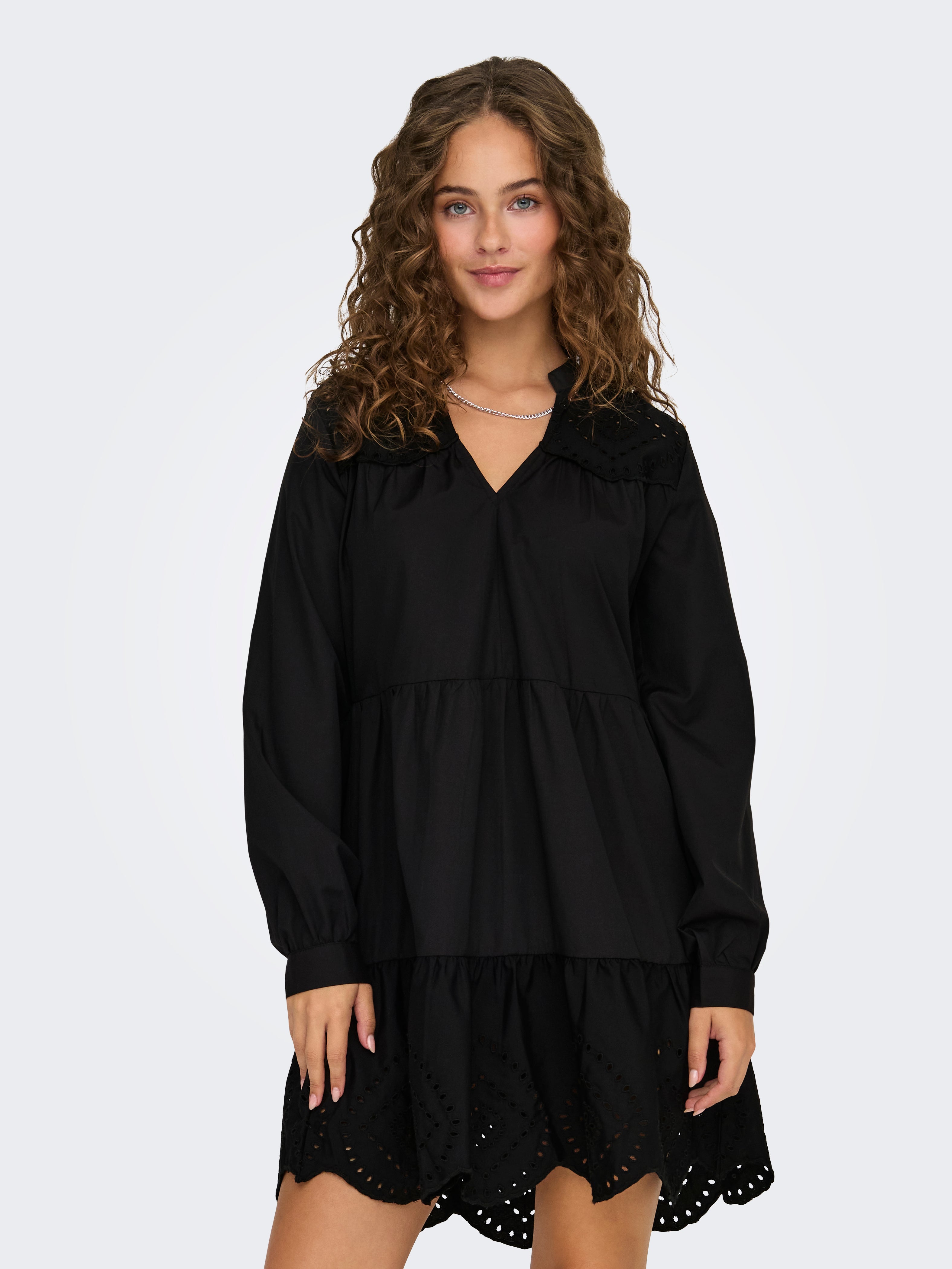 ONLOLIVIA Kurzes Kleid Black