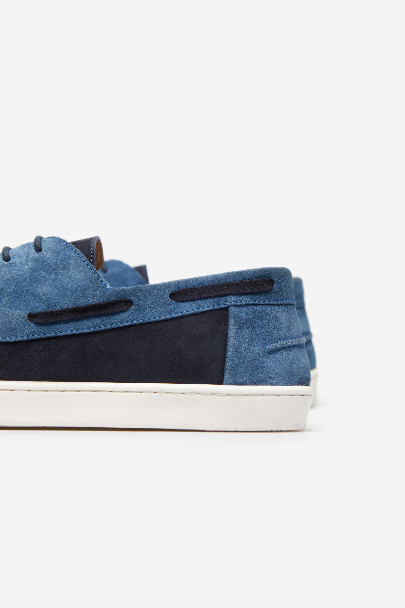 Esporte náutico - Azul marinho