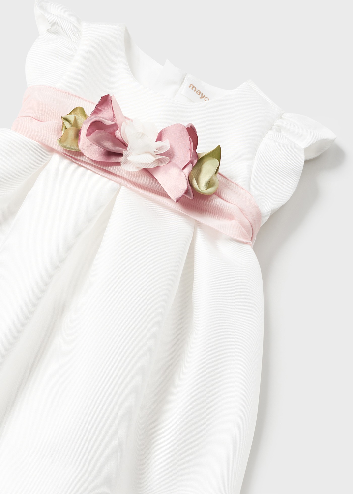 Vestido nude em mikado para recém-nascido com capa para fralda
