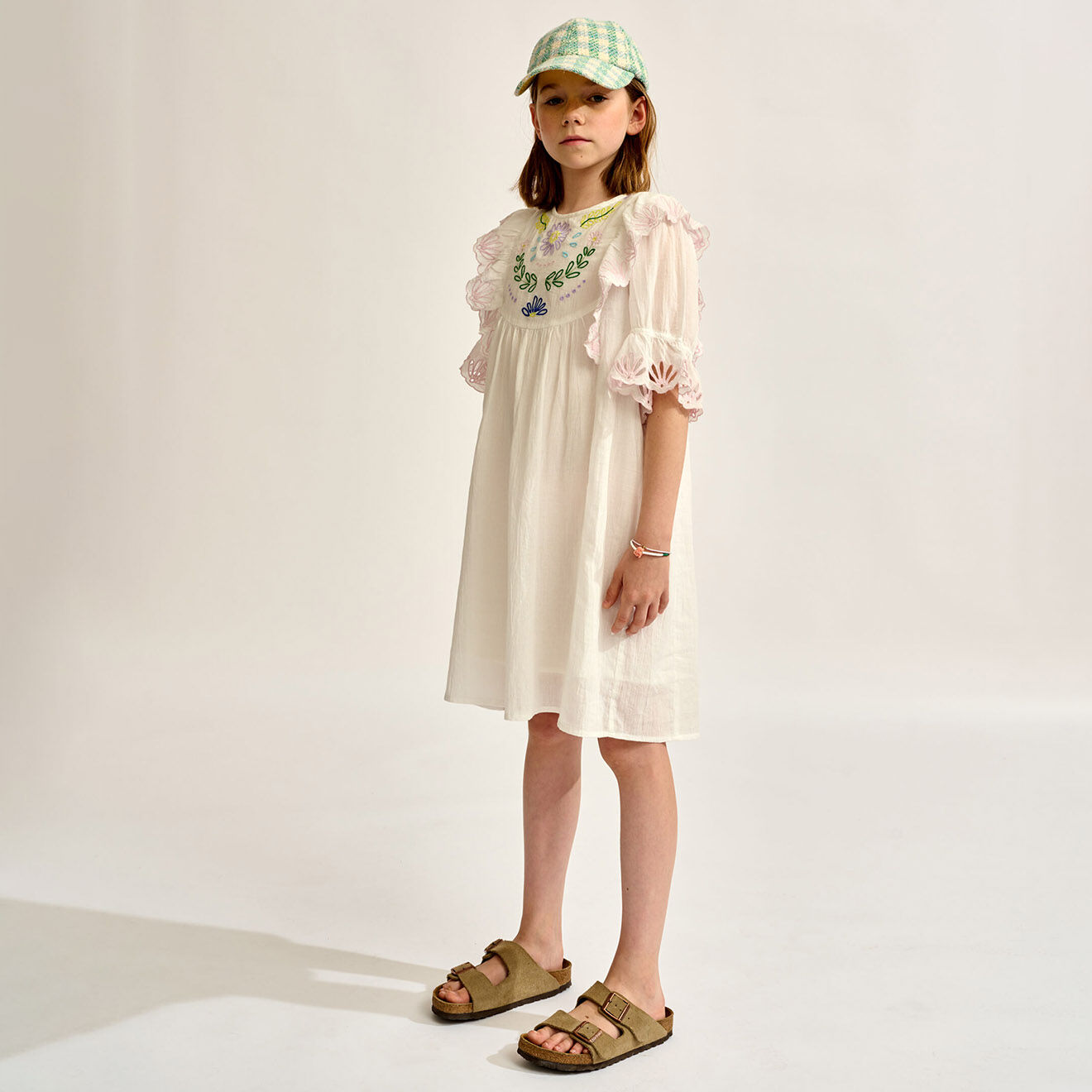 Bellerose Robe en Voile de Coton brodé Honest  blanche