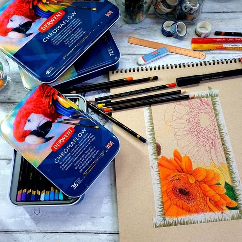 Derwent Chromaflow Kleurpotloden in Blik - Set van 72 Potloden met Zachte Kern - Assorti