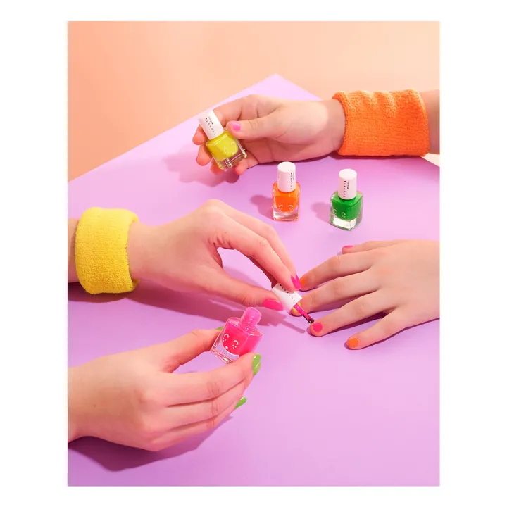 Inuwet Vernis enfant à l'eau parfumé Ananas - 5ml | Jaune fluo