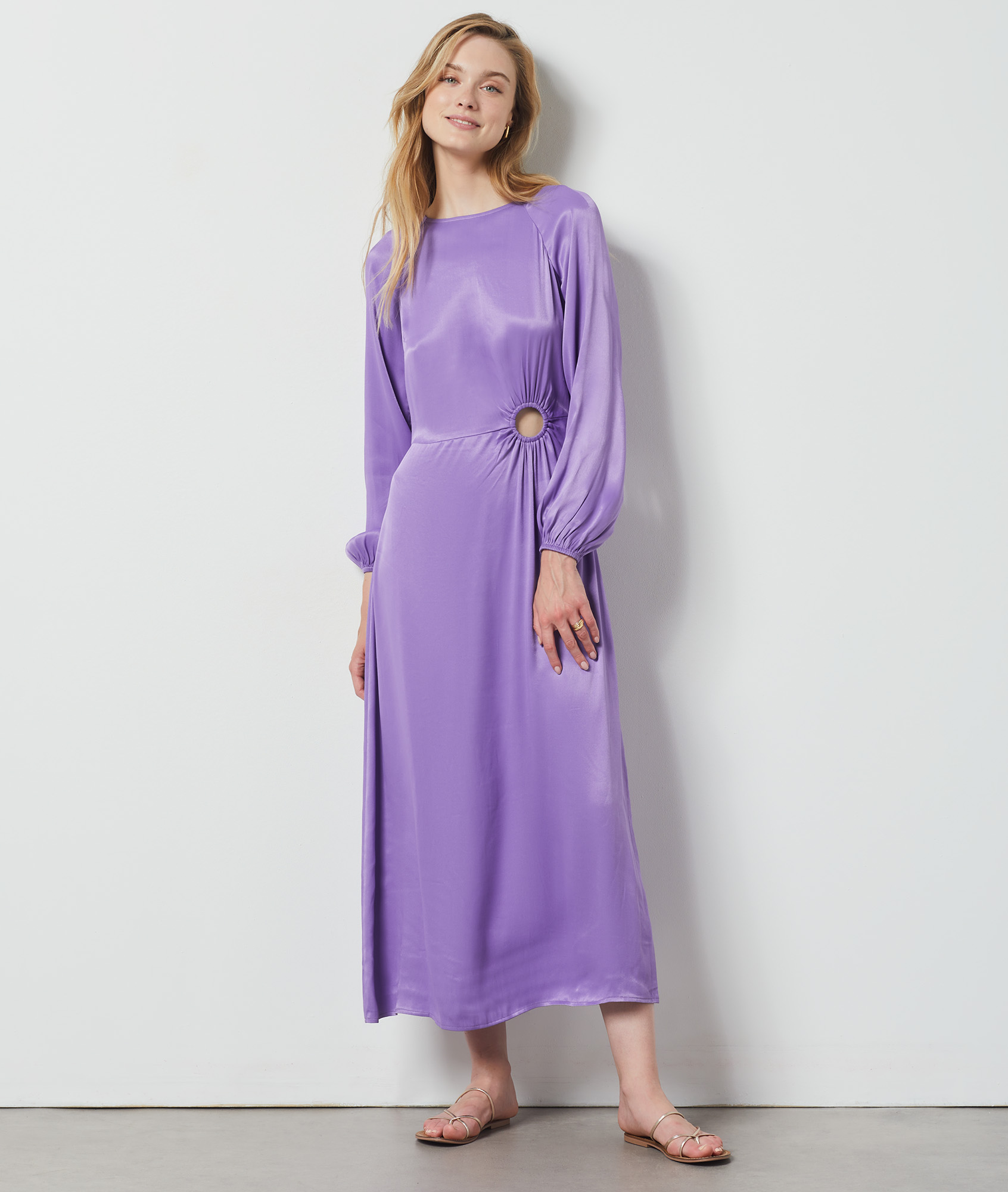 Robe longue satinée