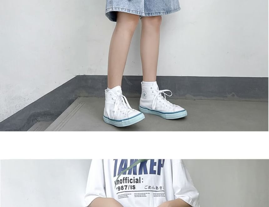 deersweeti - Mid Rise Washed Distressed Denim Shorts
