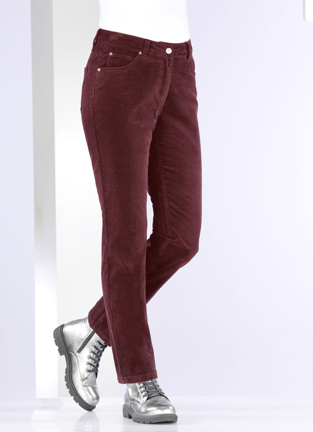 Samtweiche Hose in 5-Pocket-Form