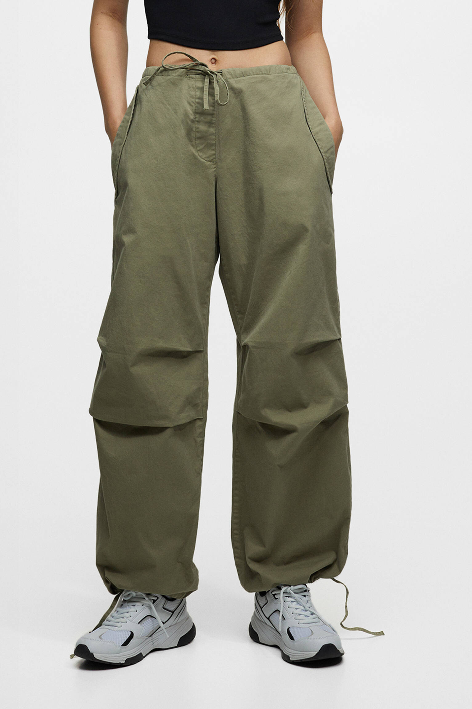 CALÇA PARAQUEDAS - CÁQUI