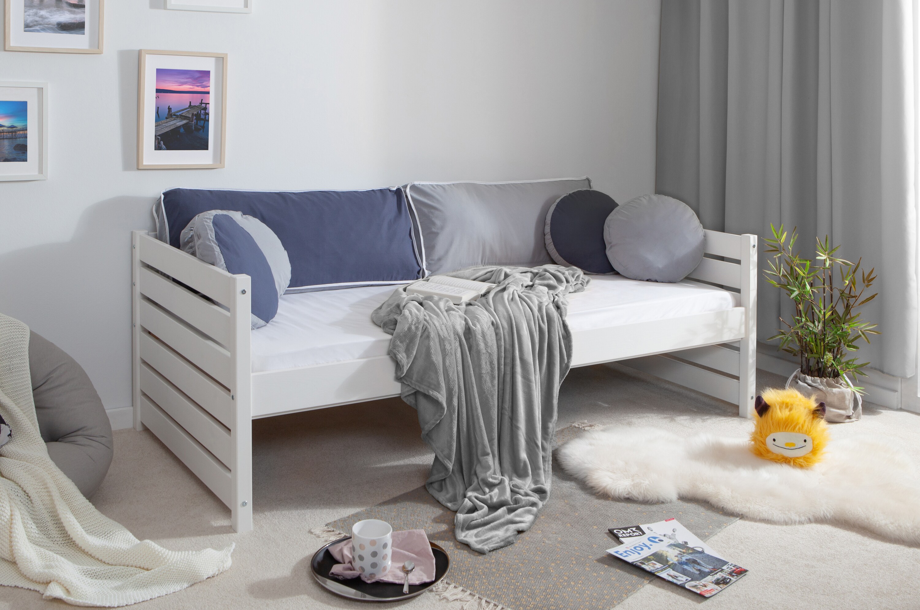 TiCAA Sofabett Naomi 120x200 Kiefer massiv Weiß