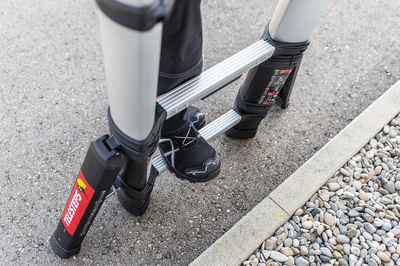 Iller Telesteps PRIME LINE telescopische ladder, geanodiseerd, met driehoekig stijlprofiel, 13 treden