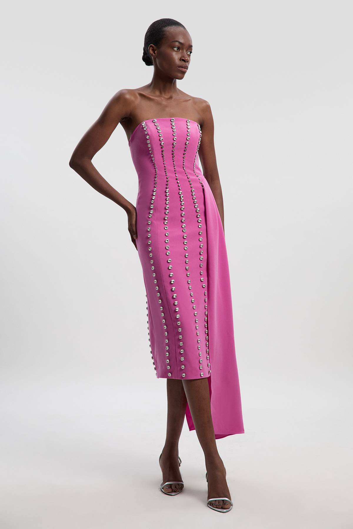 KarenMillen Robe Longue à Détails Drapés et Ornements de Cristaux