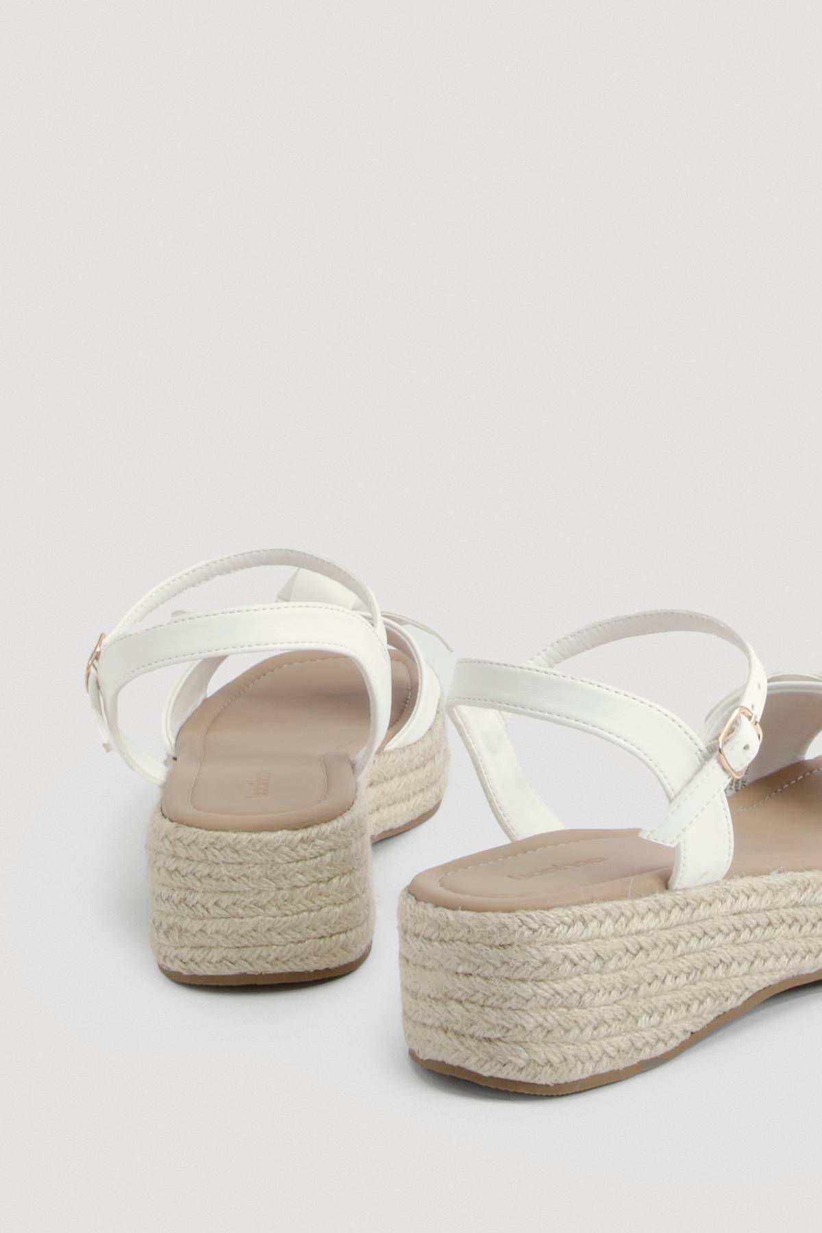 boohoo Espadrilles Compensées À Brides Avec Détail Nœud