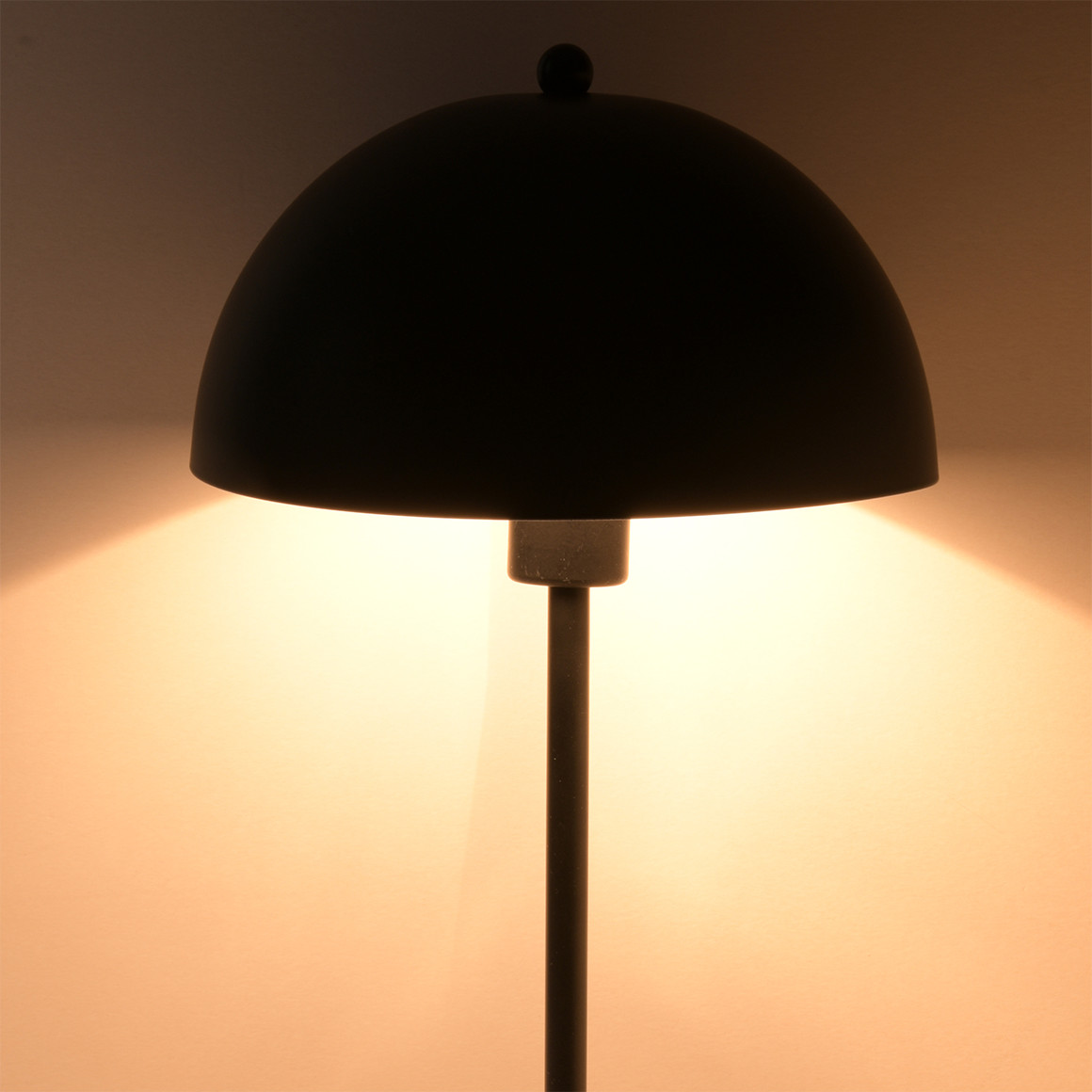 My Home Tischleuchte aus Metall schwarz