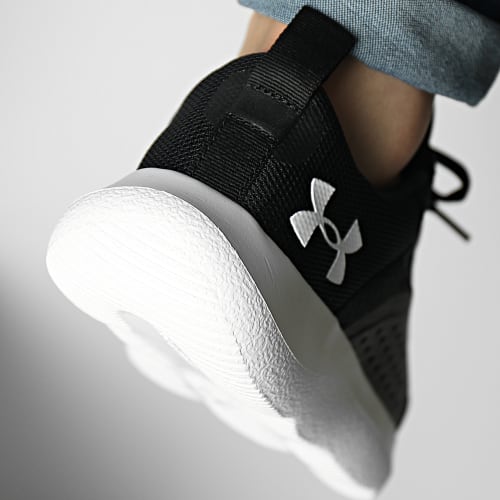 Baskets UA Victory 3023639 black Grey