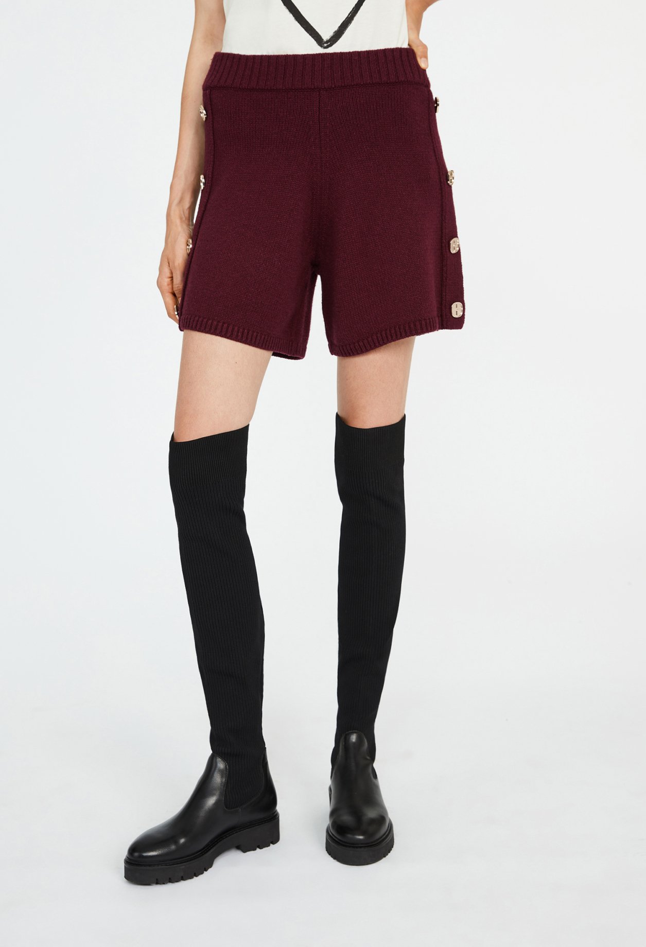 Short taille haute boutonne