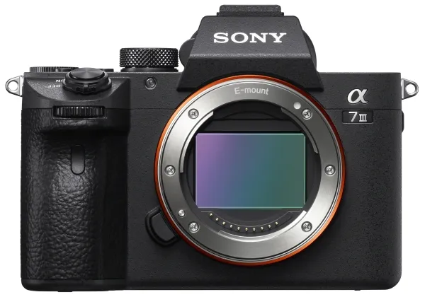 Sony a7 III ILCE-7M3 - Digitalkamera - spejlløst - 24.2 MP - Full Frame - 4K / 30 fps - kun kamerahus - Wi-Fi, NFC, Bluetooth - sort