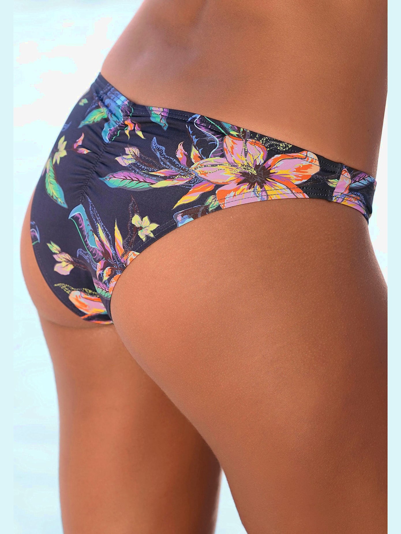 Bas de maillot de bain design floral