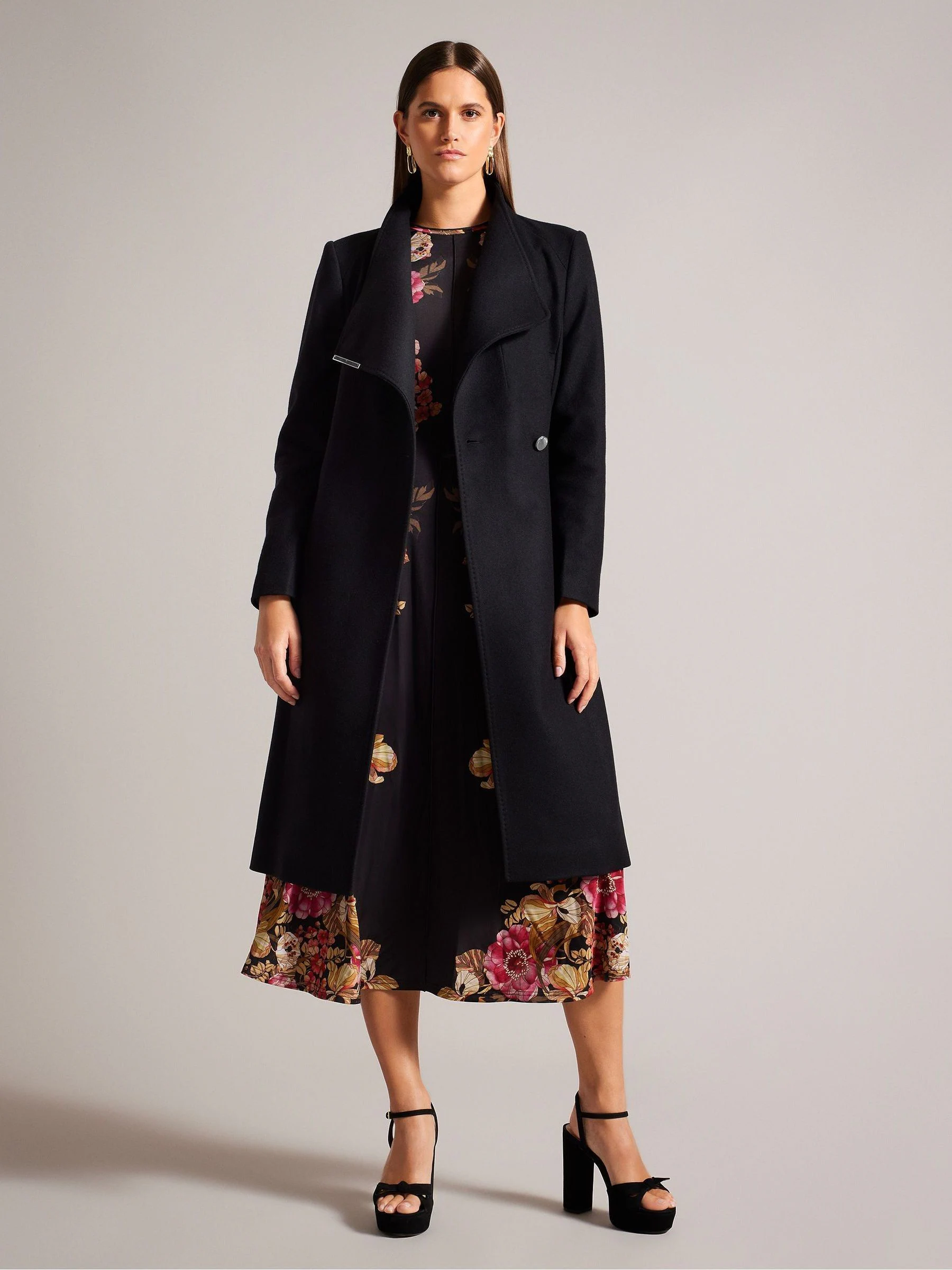 Zwart - Ted Baker - Roze halflange wollen jas met overslag en riem