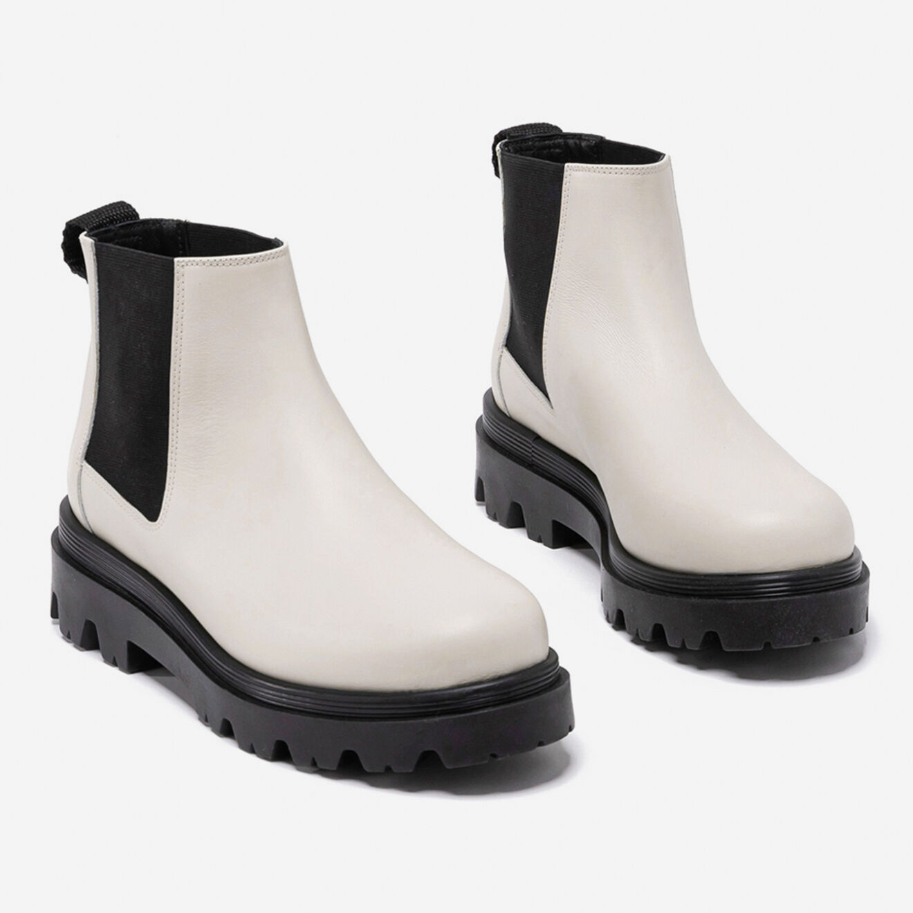 Flattered Chelsea boots en Cuir Lova crème