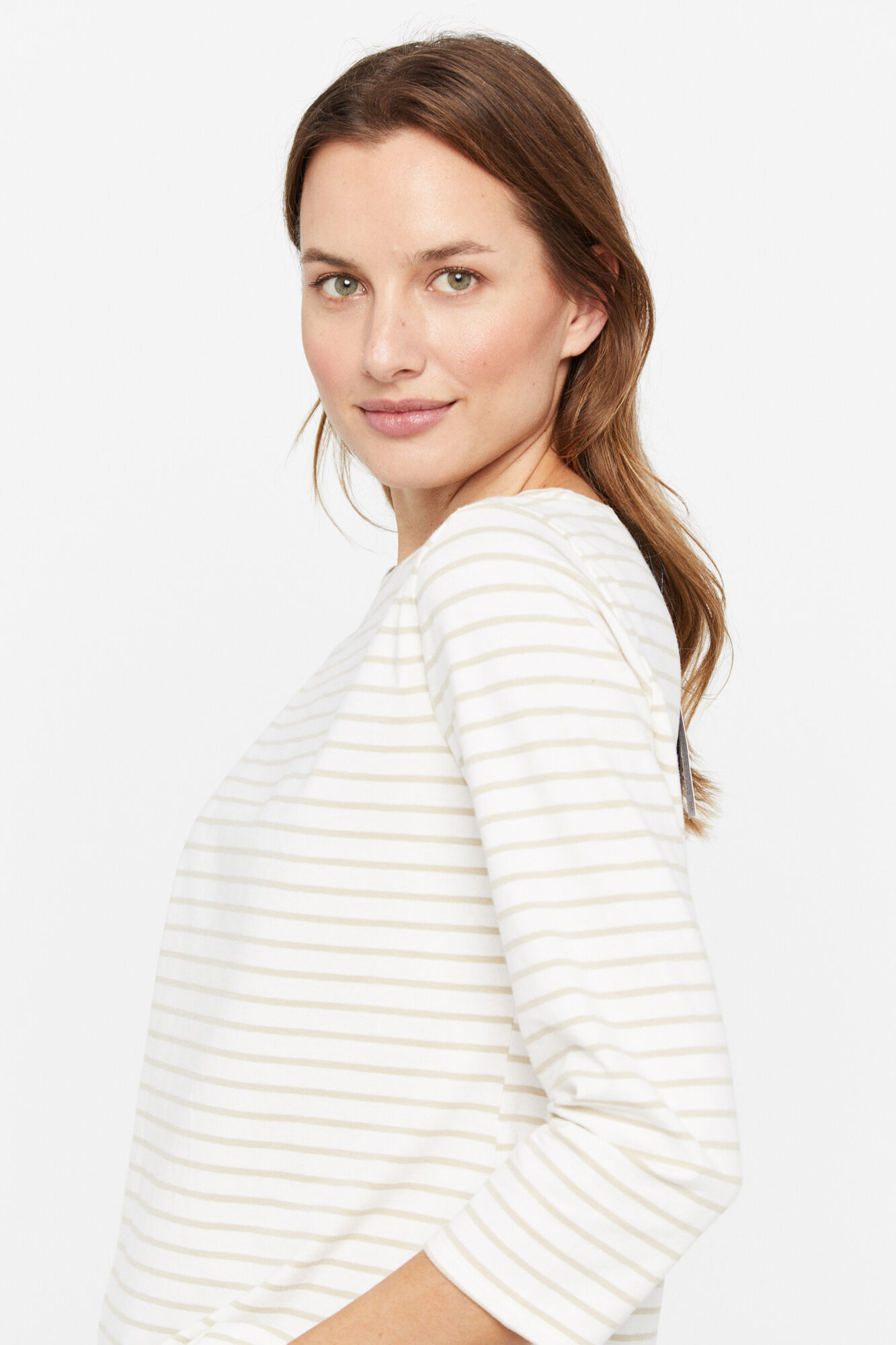 Camiseta básica com decote canoa - Marrom