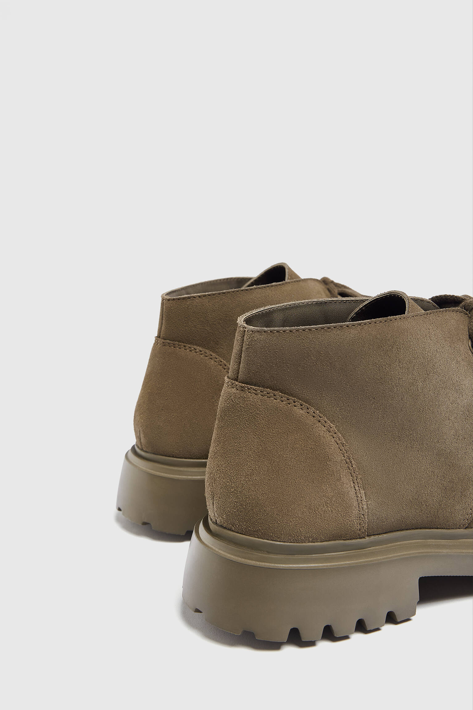 BOTA DE COURO DESERTO - MARROM