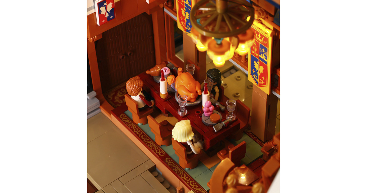 LumibricksMiddle Ages - Castle Banquet Hall Constructiespeelgoed  (L9071)