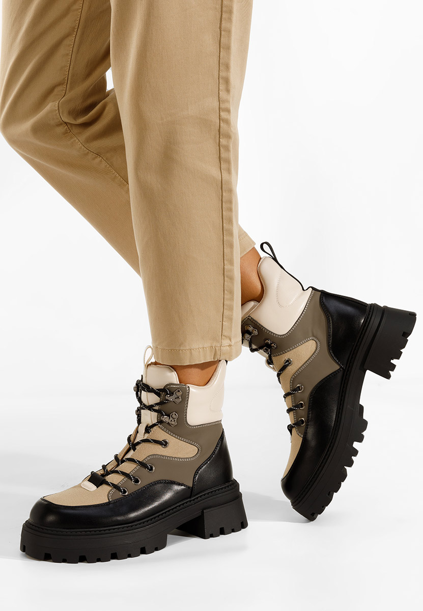 Bottines à semelle épaisse noirs Trapera