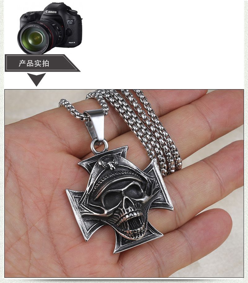 Prushia - Punk Schedel Ketting