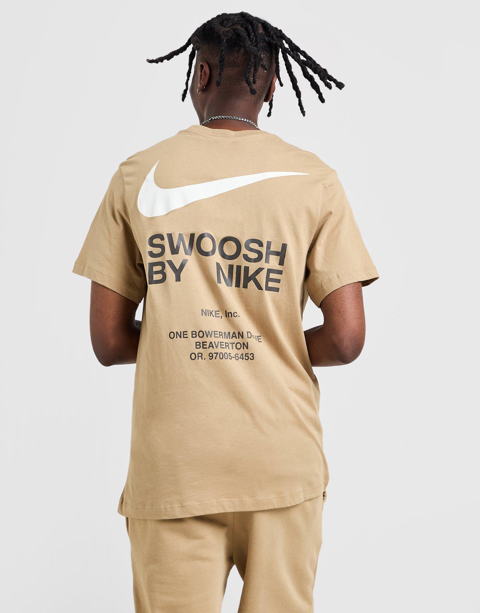 Nike T-Shirt Swoosh