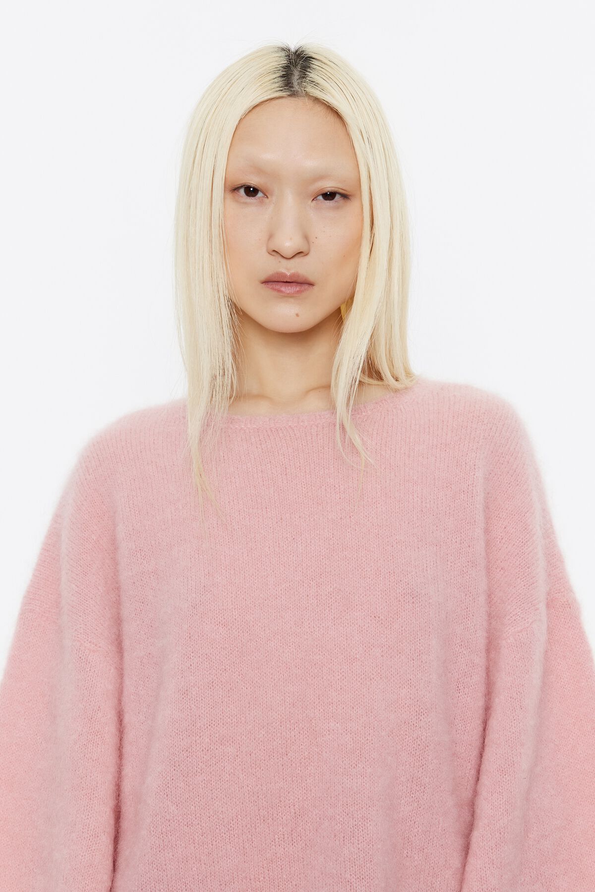 Suéter oversized rosa claro de mohair