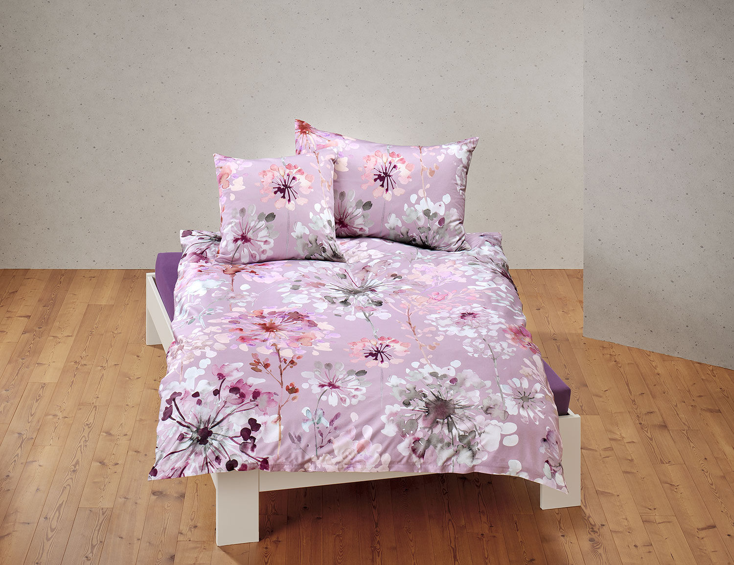 Bettwäsche mit Blumenmuster in Aquarelltechnik