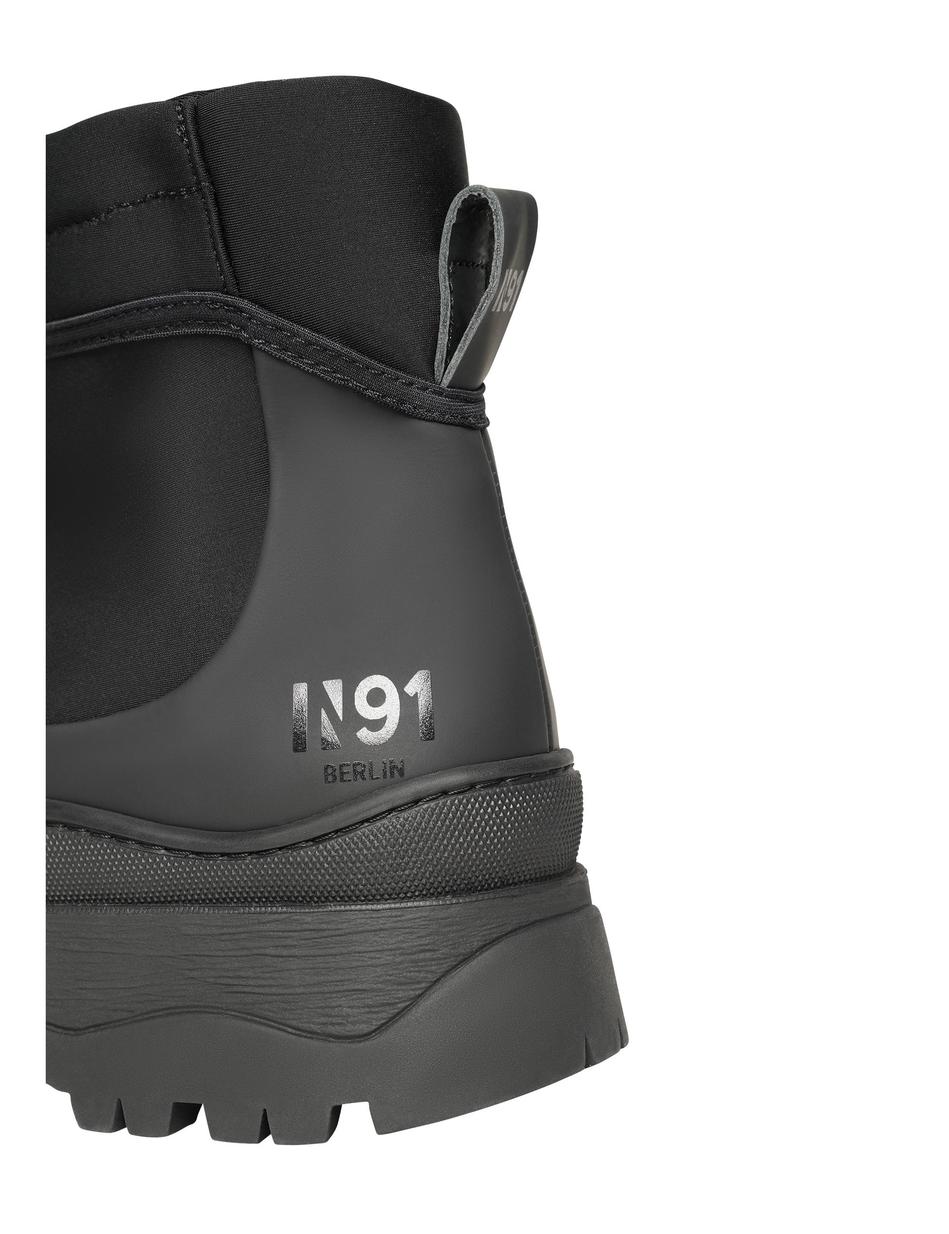 BOOTS MOTECH M AA