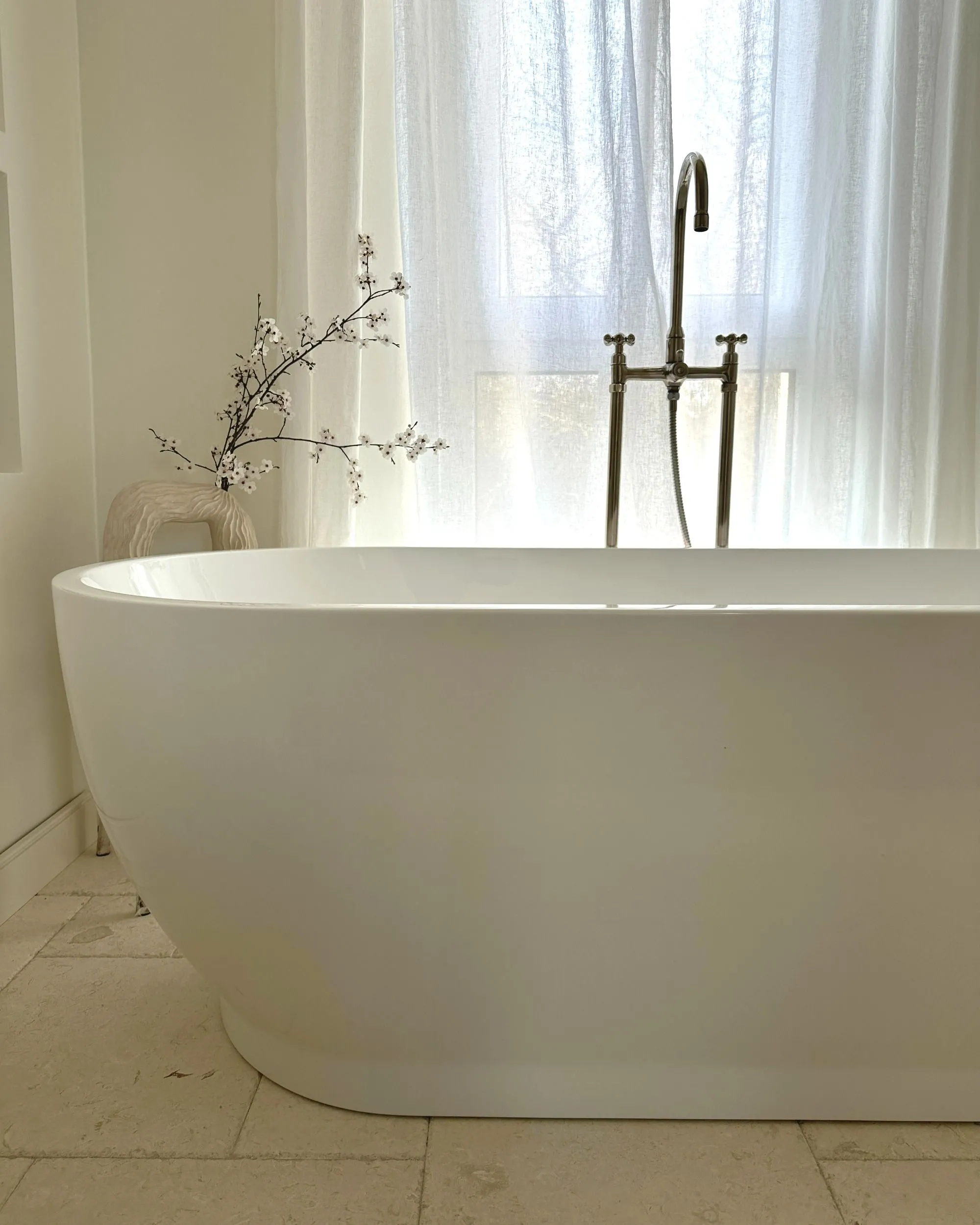 Vrijstaand bad LEVERA 170 x 78 cm Wit
