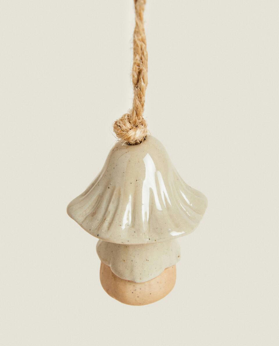 DECORAÇÃO DE NATAL EM CERÂMICA EM FORMATO DE COGUMELO