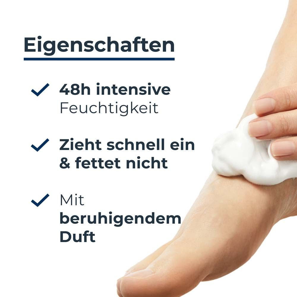 Eucerin® UreaRepair 10% Urea Fußschaum – 48h Fußpflege für trockene Haut mit feuchtigkeitsspendender Urea und beruhigendem Duft