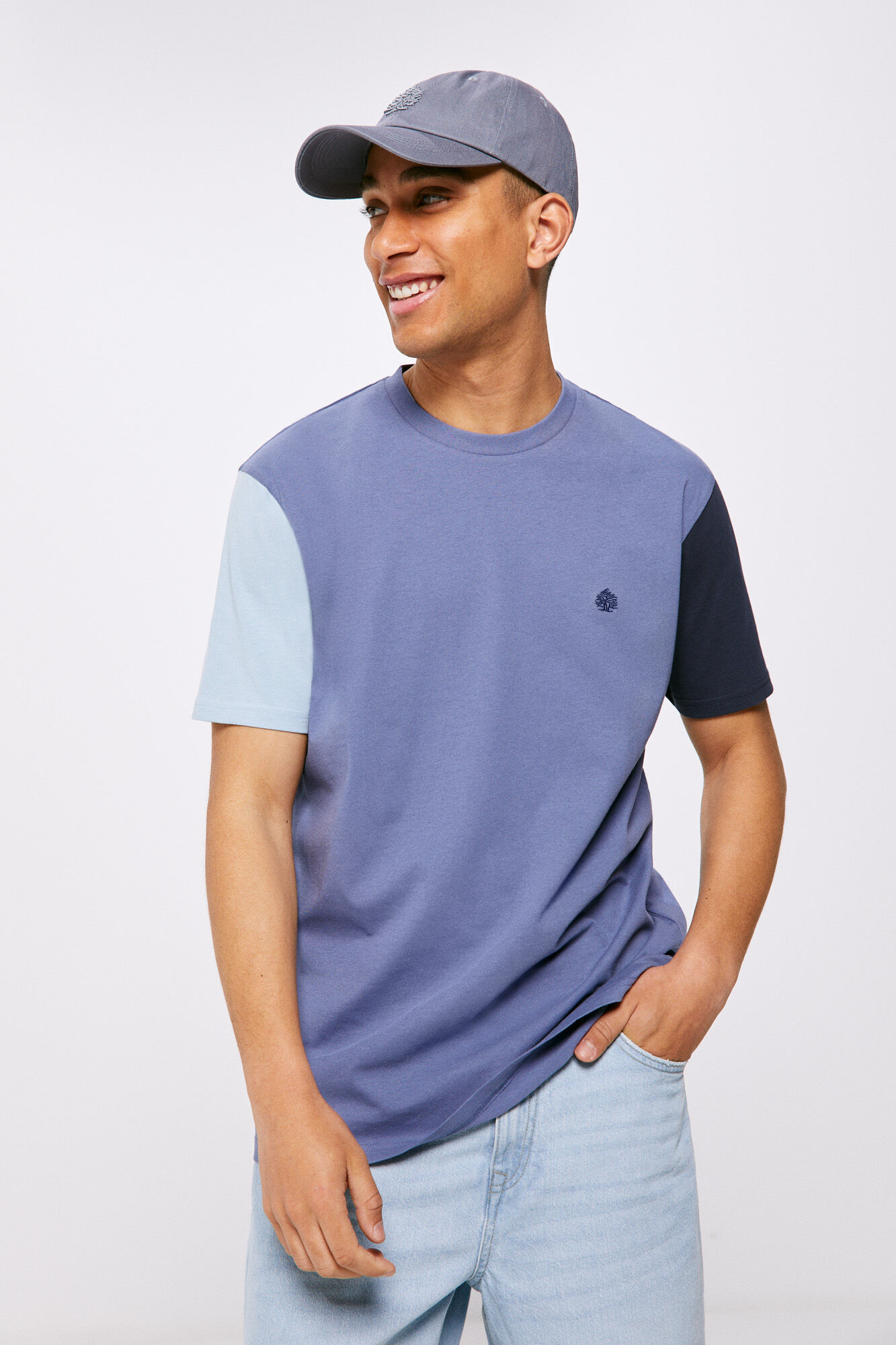 Camiseta color block - azul médio